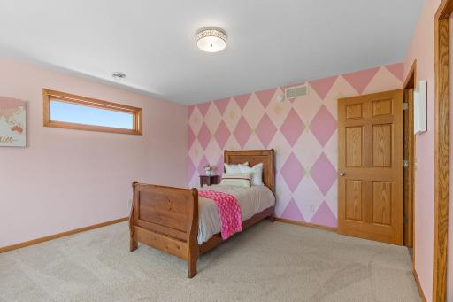 5 Bedrooms on Upper Level