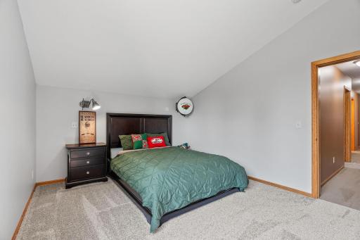 5 Bedrooms on Upper Level