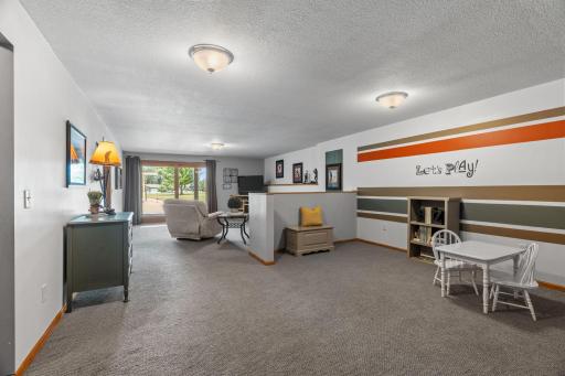97-web-or-mls-74540 213th St-97.jpg