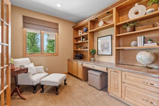 51-web-or-mls-74540 213th St-52.jpg