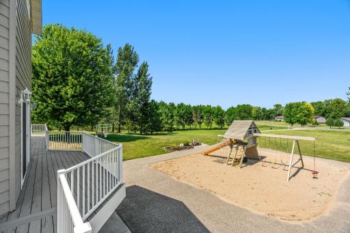 12-web-or-mls-74540 213th St-12.jpg