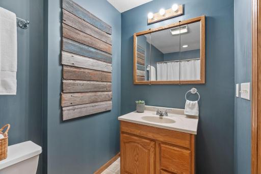 104-web-or-mls-74540 213th St-104.jpg