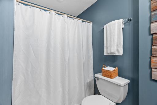 105-web-or-mls-74540 213th St-105.jpg