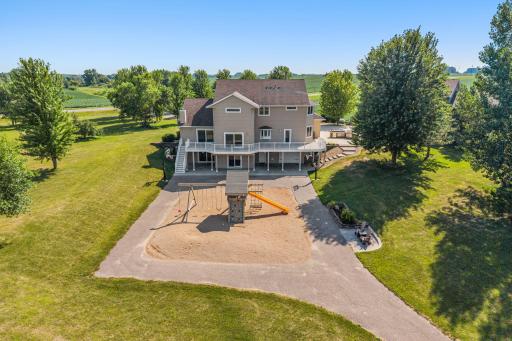 26-web-or-mls-74540 213th St-26.jpg