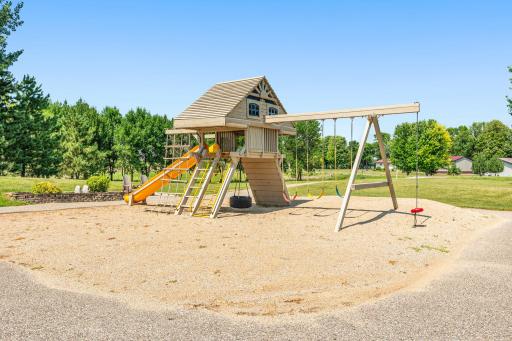 13-web-or-mls-74540 213th St-13.jpg