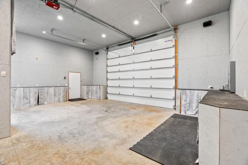 114-web-or-mls-74540 213th St-114.jpg