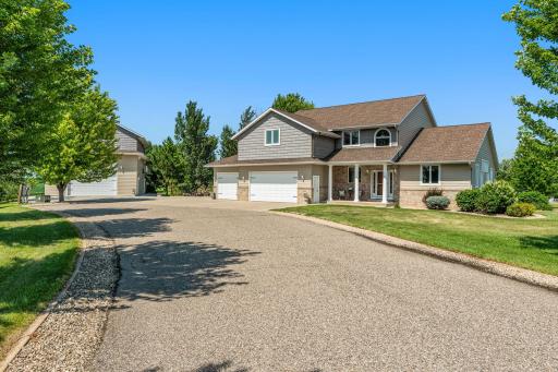 2-web-or-mls-74540 213th St-2.jpg