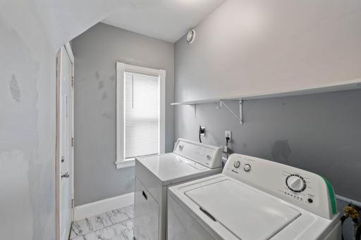 Minneapolis, MN 55412