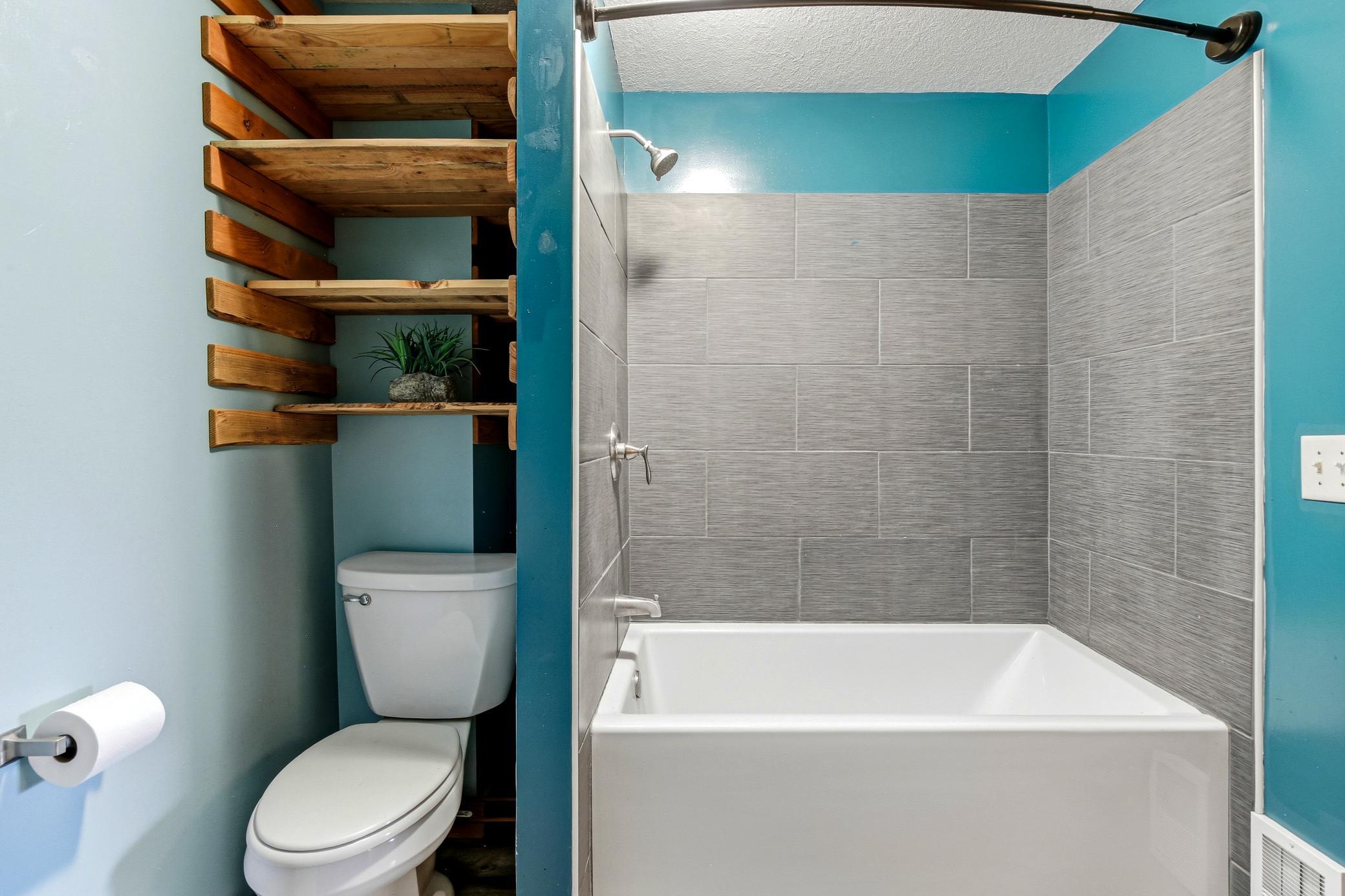Upper Bathroom