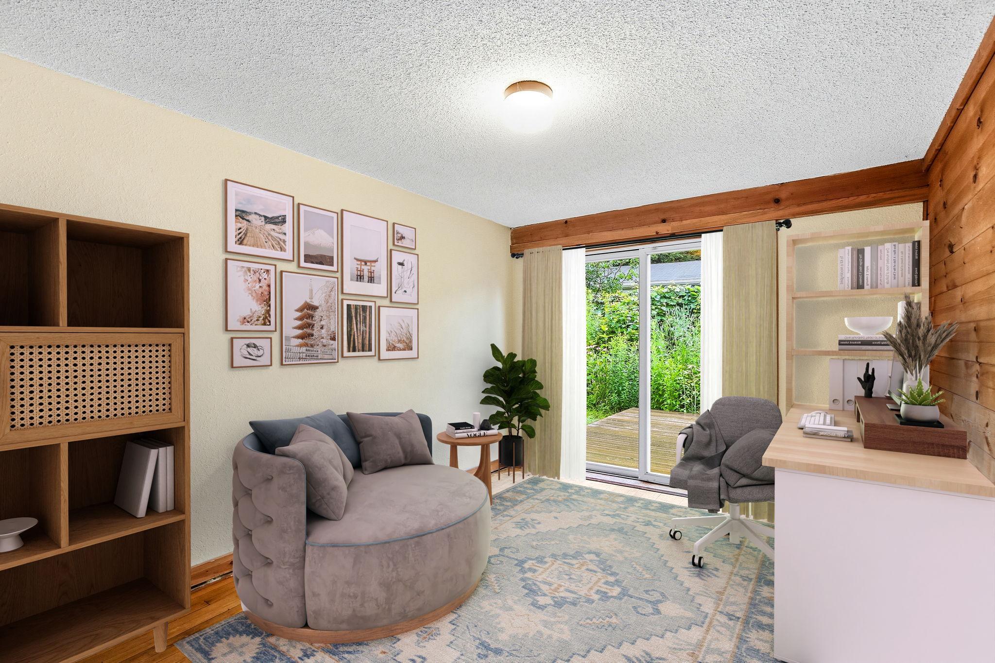 Flex room with direct access to back yard (virtually staged)