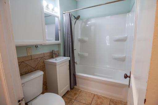 102 W Beech Avenue W, Fergus Falls, MN 56537