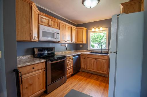 102 W Beech Avenue W, Fergus Falls, MN 56537