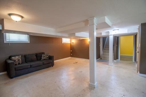 102 W Beech Avenue W, Fergus Falls, MN 56537