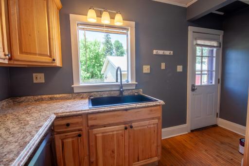 102 W Beech Avenue W, Fergus Falls, MN 56537