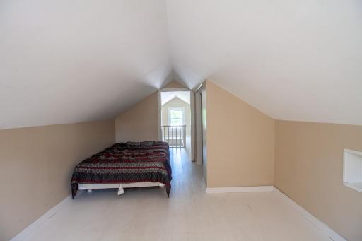 102 W Beech Avenue W, Fergus Falls, MN 56537