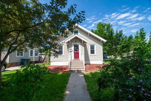 102 W Beech Avenue W, Fergus Falls, MN 56537