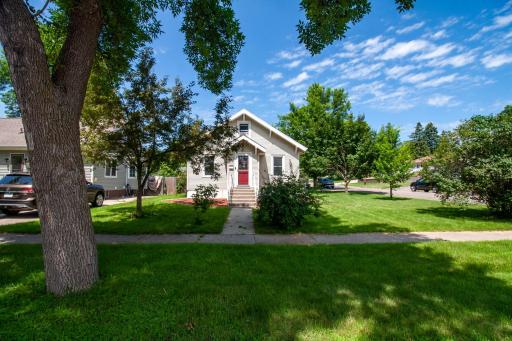 102 W Beech Avenue W, Fergus Falls, MN 56537