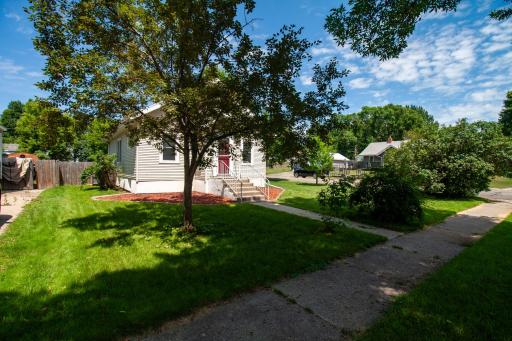 102 W Beech Avenue W, Fergus Falls, MN 56537