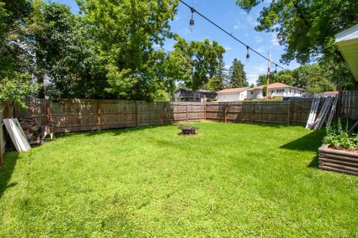 102 W Beech Avenue W, Fergus Falls, MN 56537