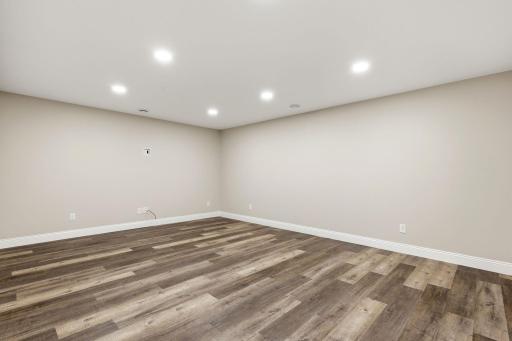 Flex Room