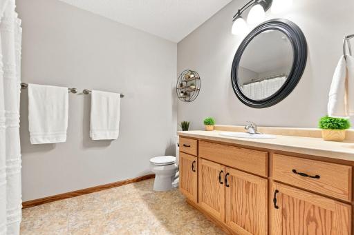 2674 Bartylla Court, White Bear Lake, MN 55110