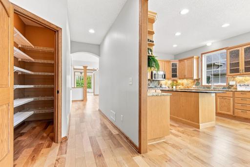 2674 Bartylla Court, White Bear Lake, MN 55110