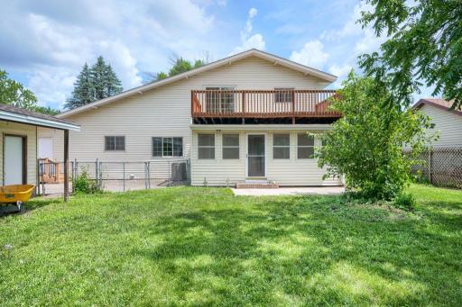 Spacious Back yard