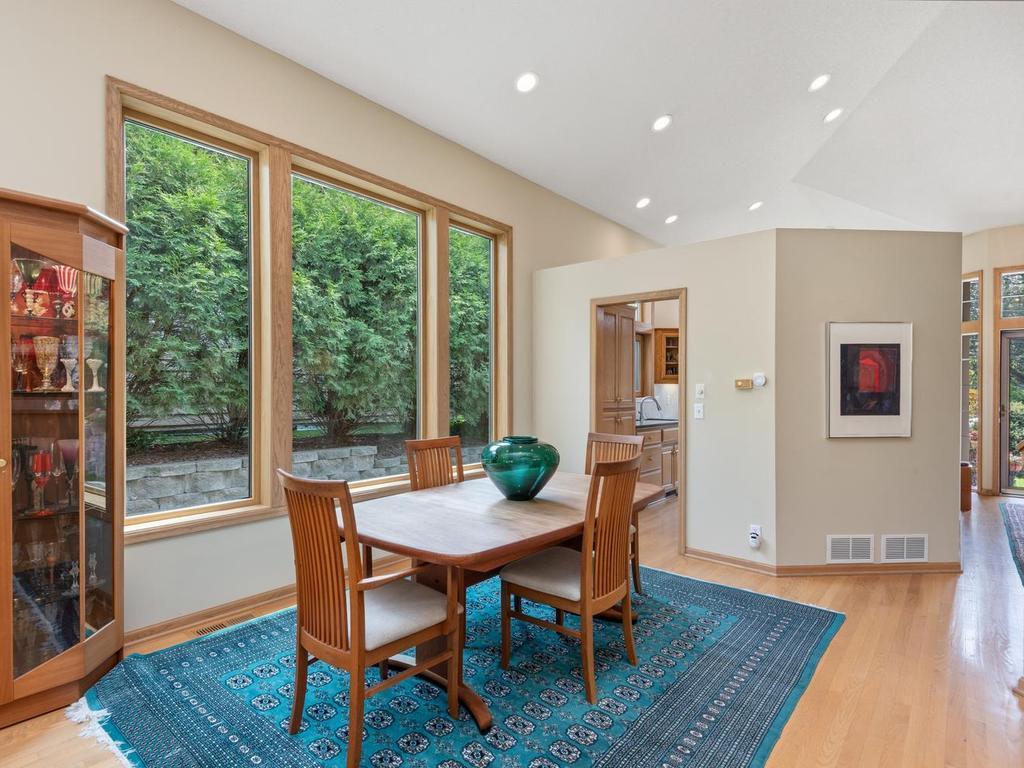formal dining space.jpg