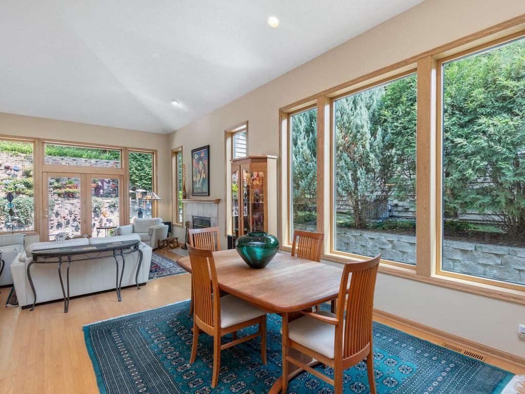 triple pane windows, light and bright!.jpg