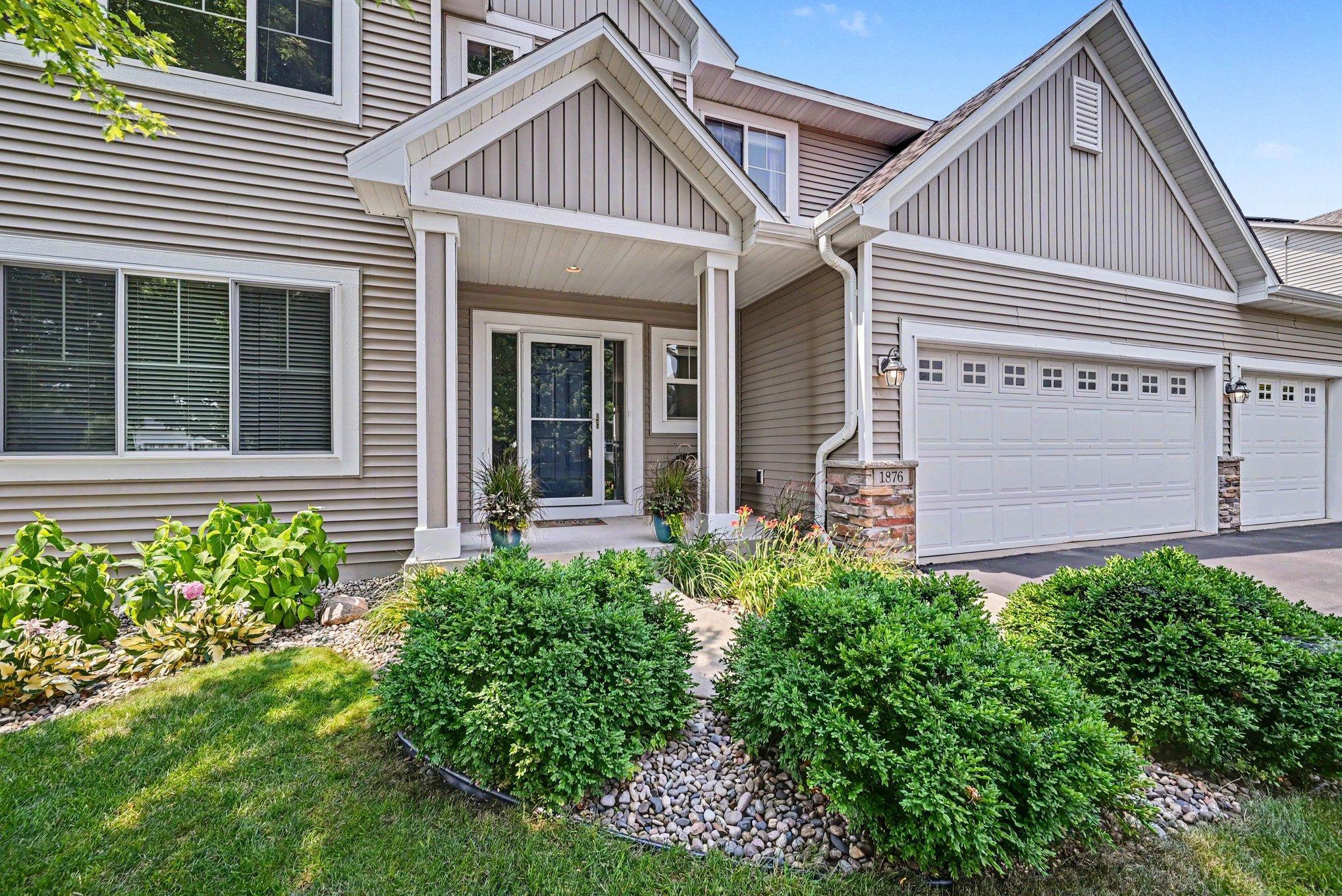 Front exterior with mature landscaping, Shakopee MN home for sale