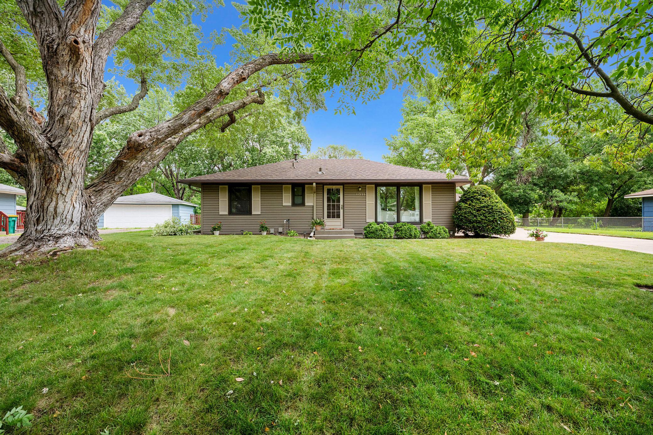 Welcome to 11335 Swallow St NW