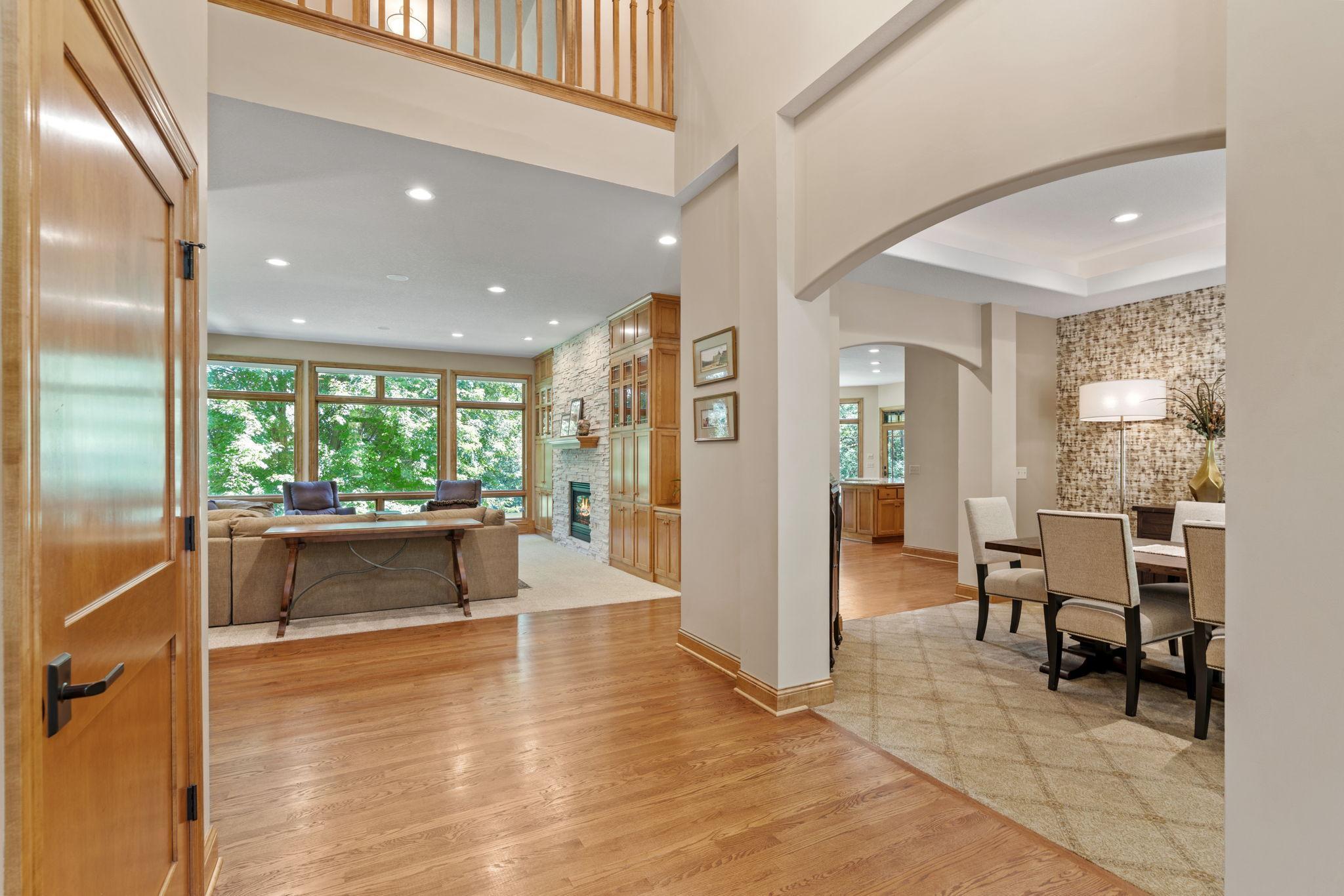 Vaulted foyer provides grand entrance.