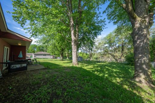 Private treed fenced yard!