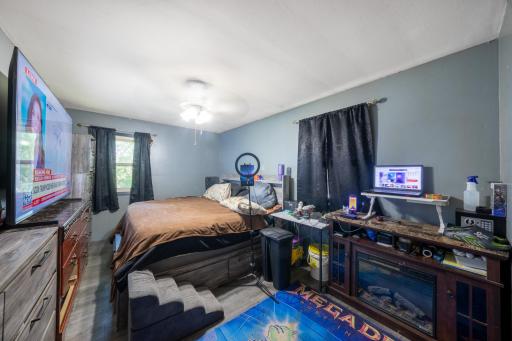 Large primary bedroom with ceiling fan!