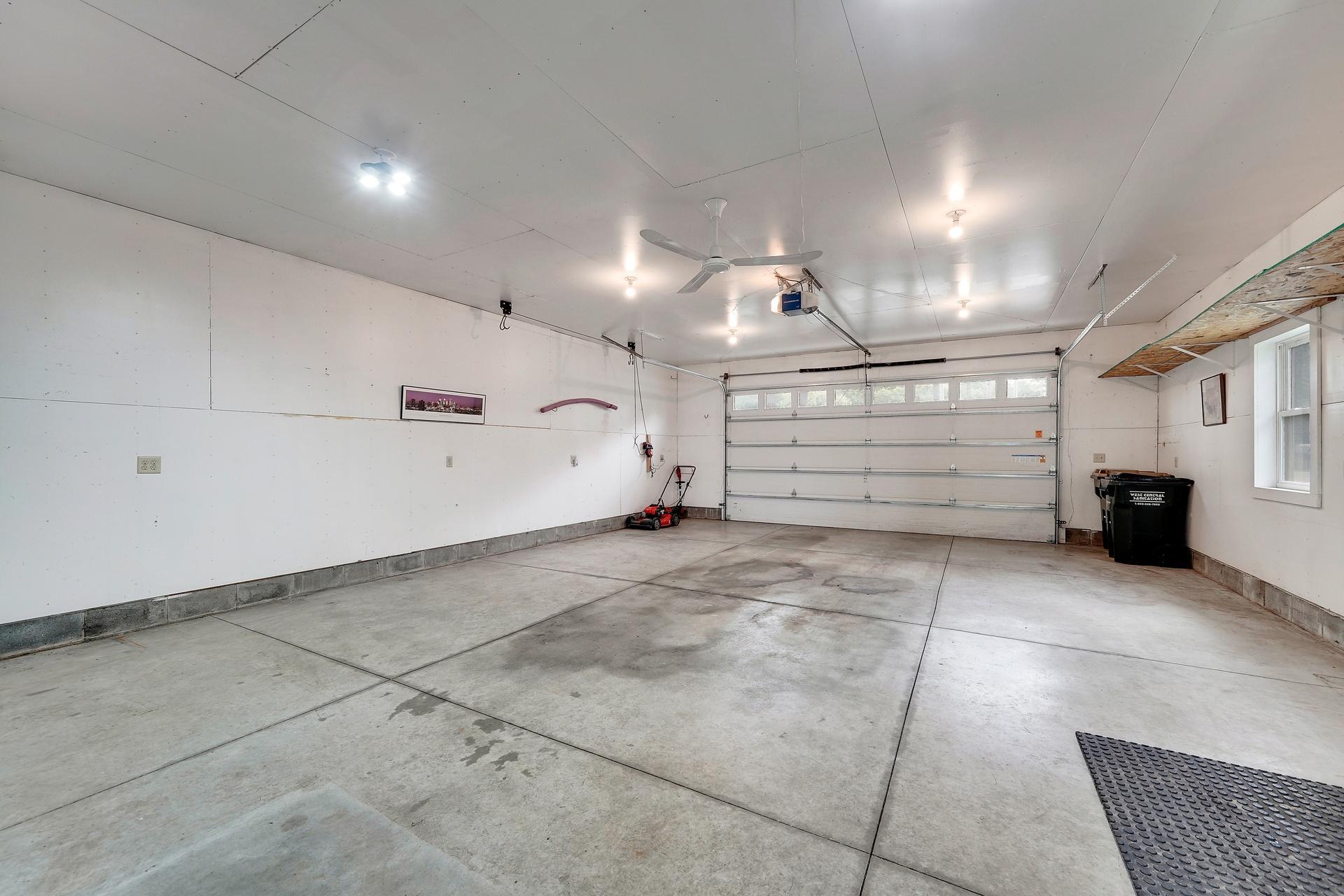 Detached Garage 945 Reed Street Waterville MN