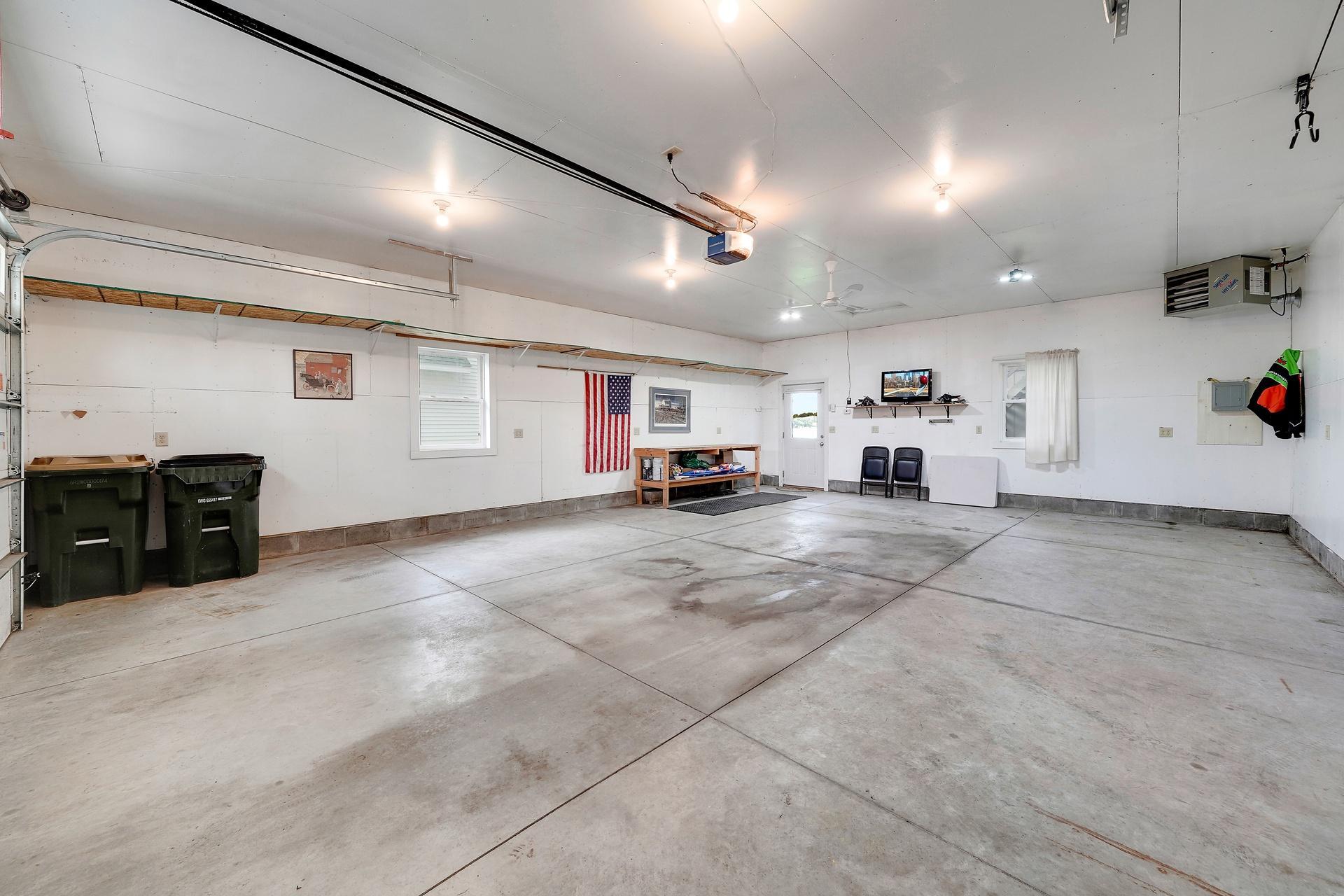 Garage at 945 Reed Street Waterville, MN