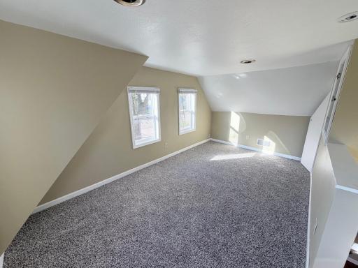 2103 3rd Avenue NE, Austin, MN 55912
