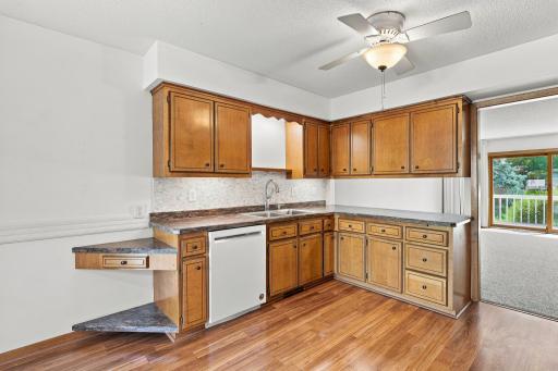 2003 28th Avenue NW, 103, New Brighton, MN 55112