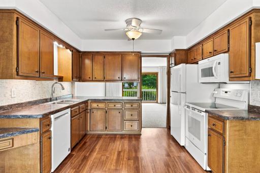 2003 28th Avenue NW, 103, New Brighton, MN 55112