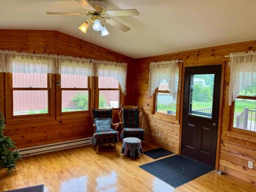 126 S 1st Street, Bird Island, MN 55310