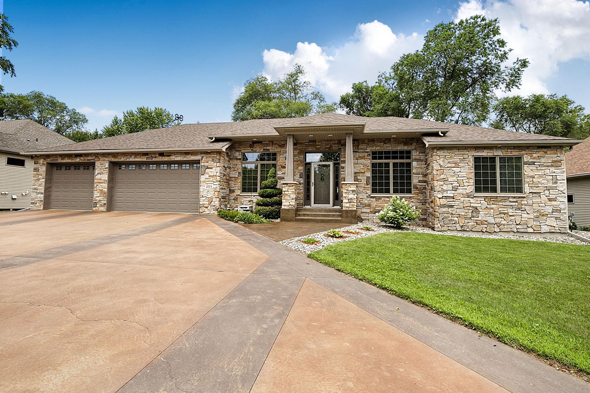 Welcome to 2011 Temminck Road!