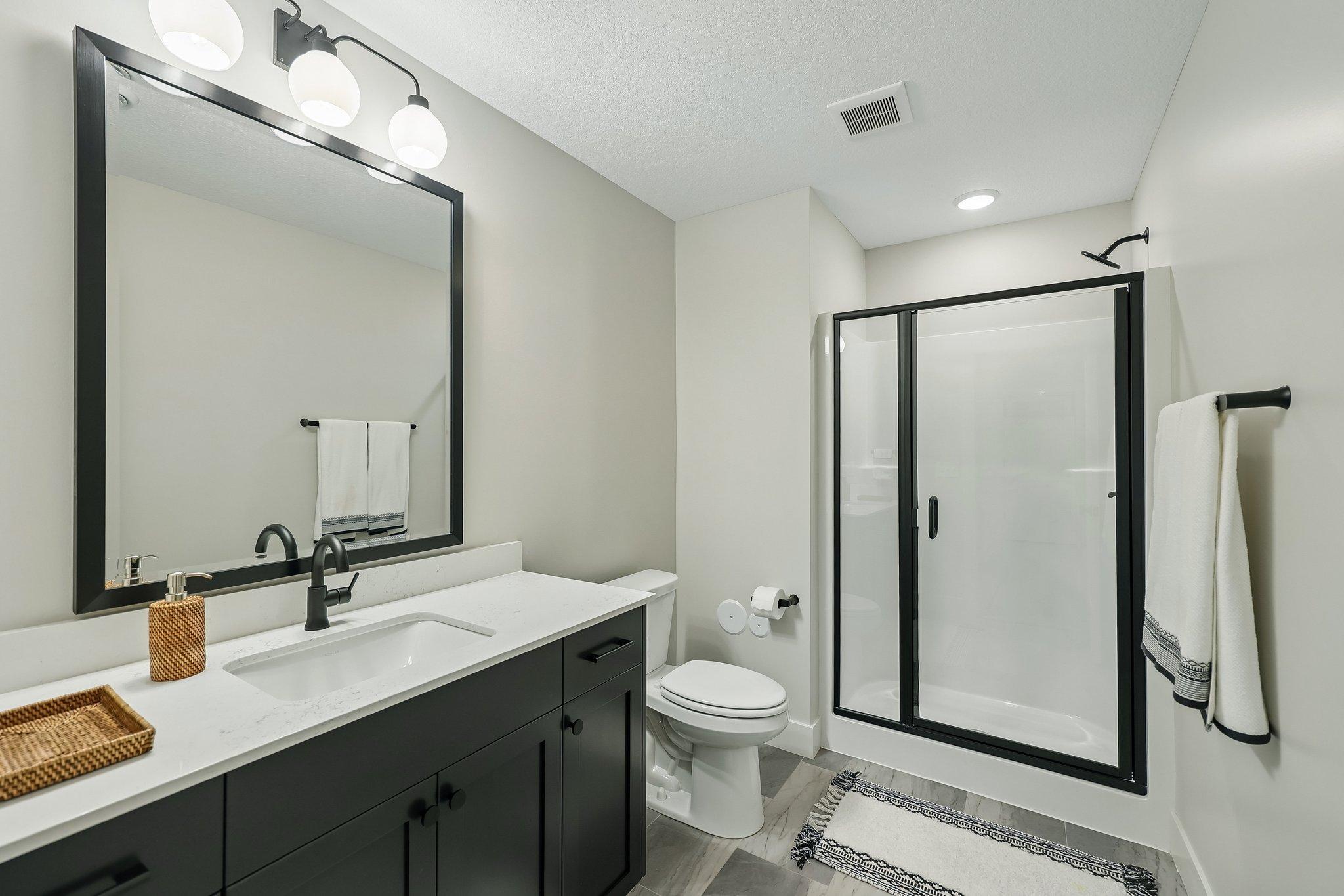 47-web-or-mls-Tessier Ct-S1007-045.jpg