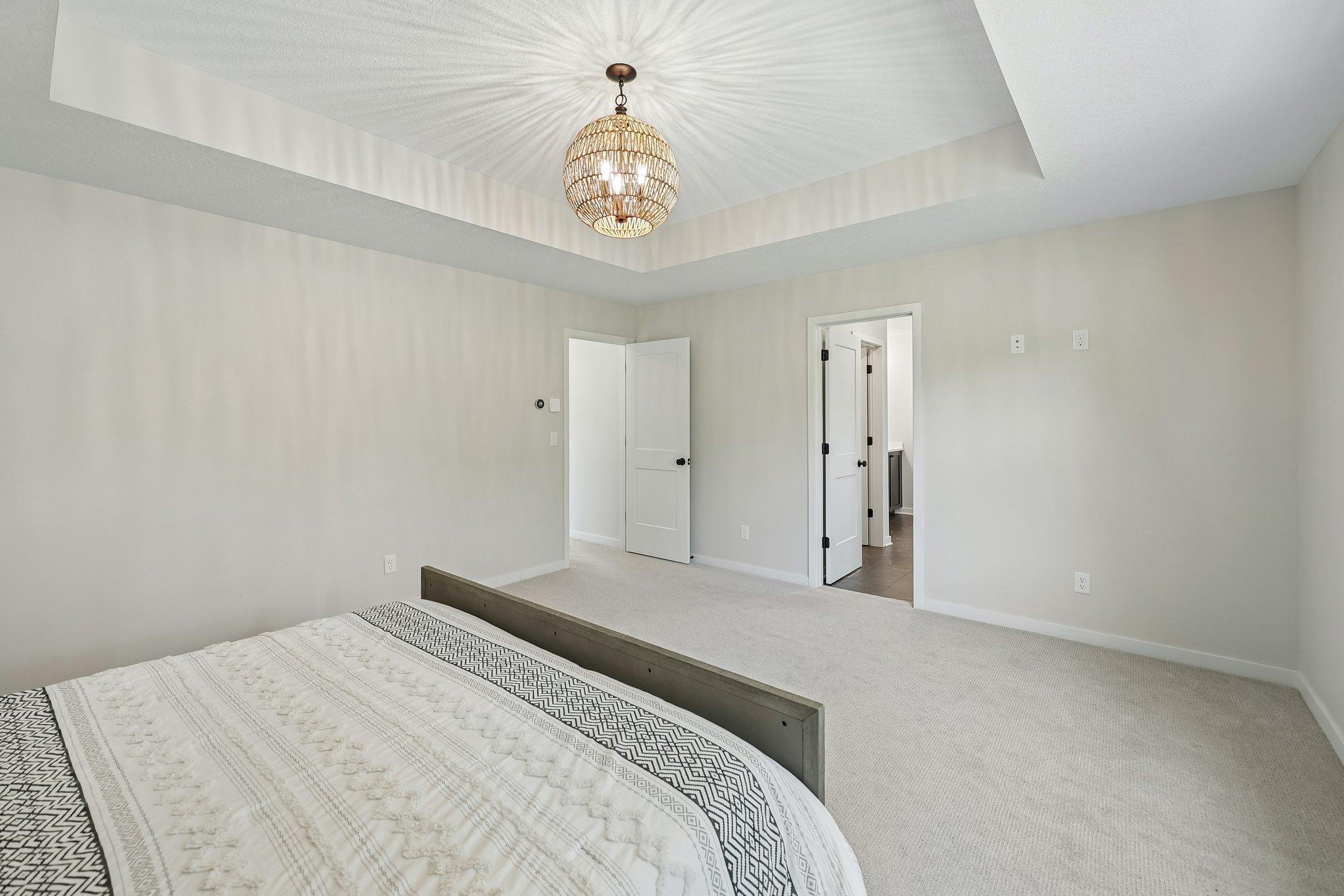 31-web-or-mls-Tessier Ct-S1007-029.jpg