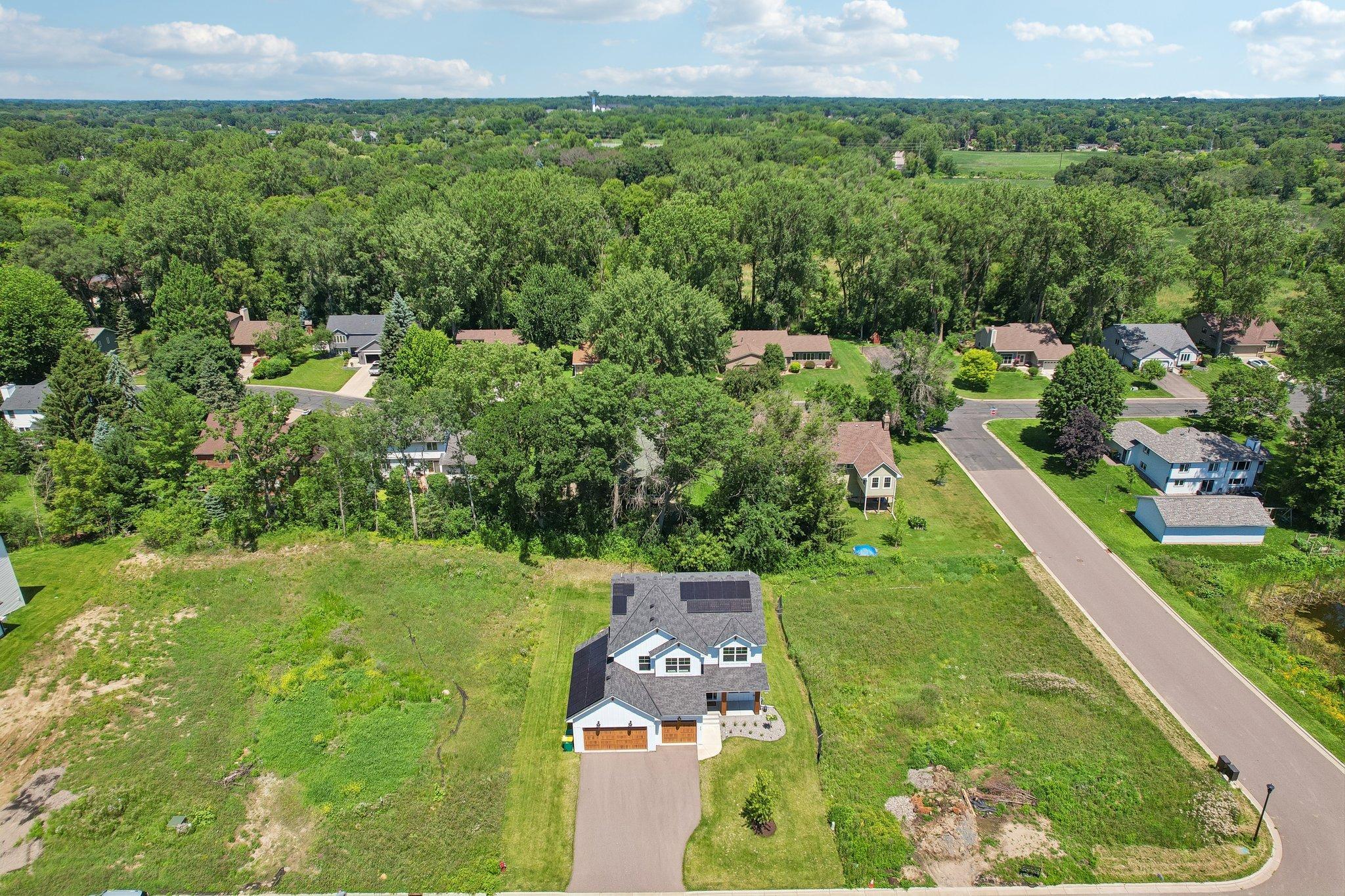 65-web-or-mls-Tessier Ct-S1007-063.jpg
