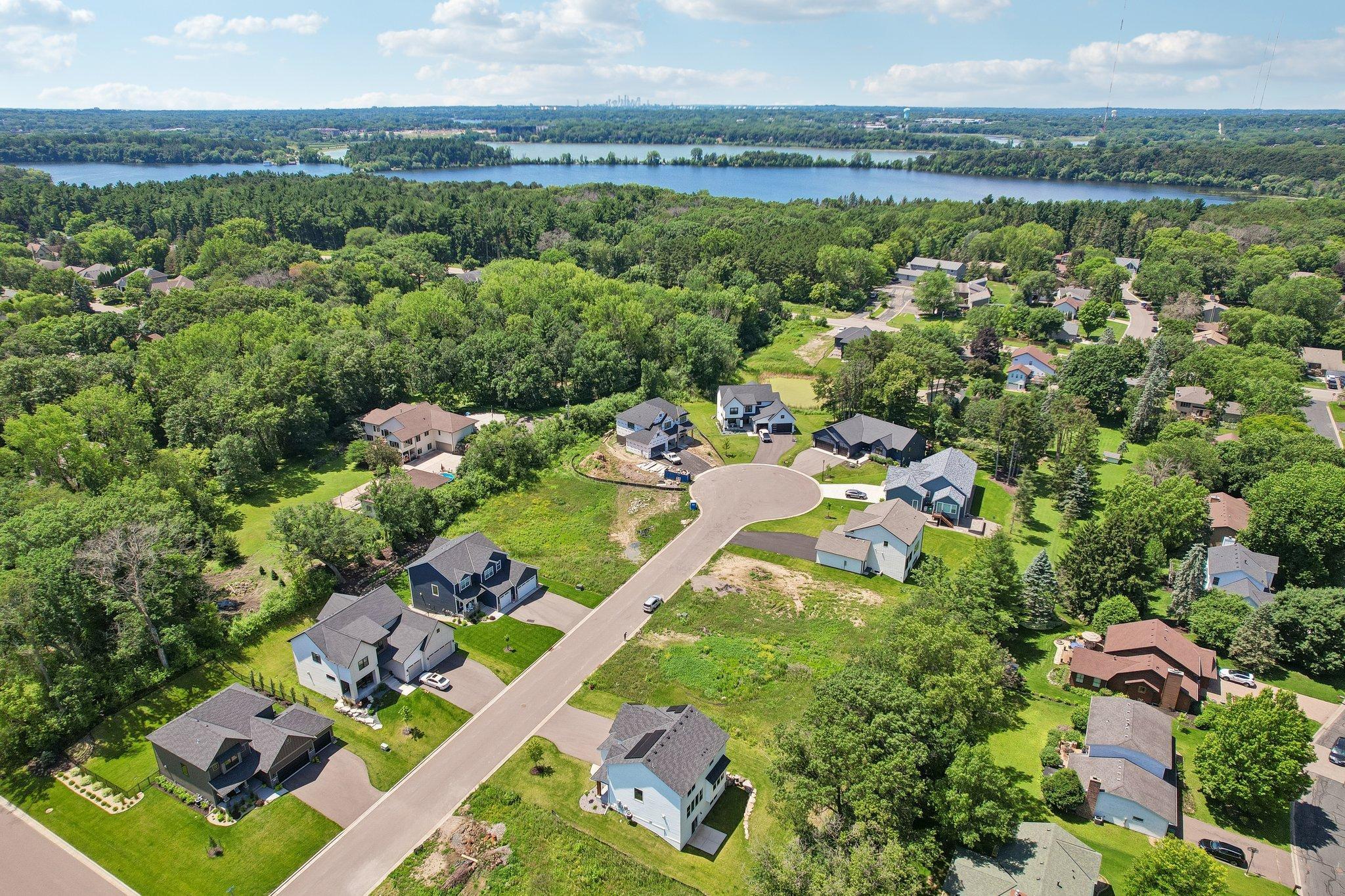 69-web-or-mls-Tessier Ct-S1007-067.jpg