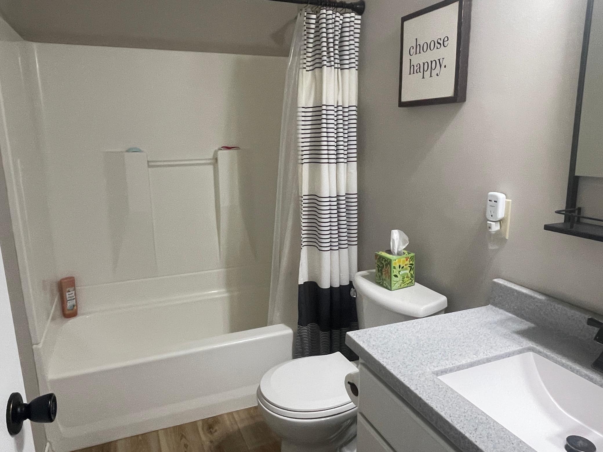 MAIN FULL BATH