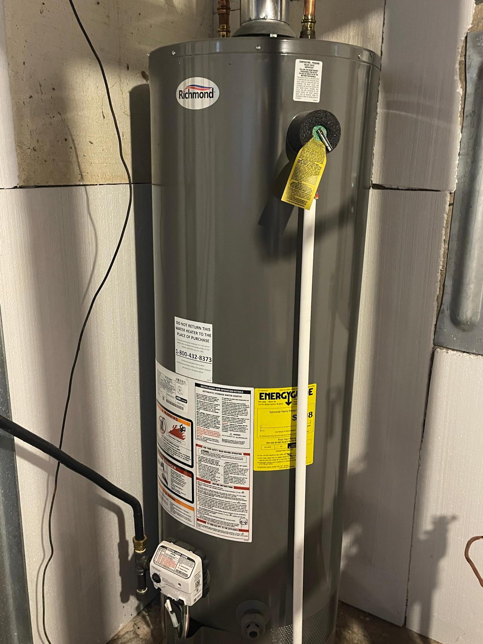 GAS WATER HEATER