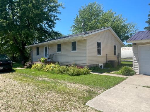 321 W Michigan Street W, Lake City, MN 55041