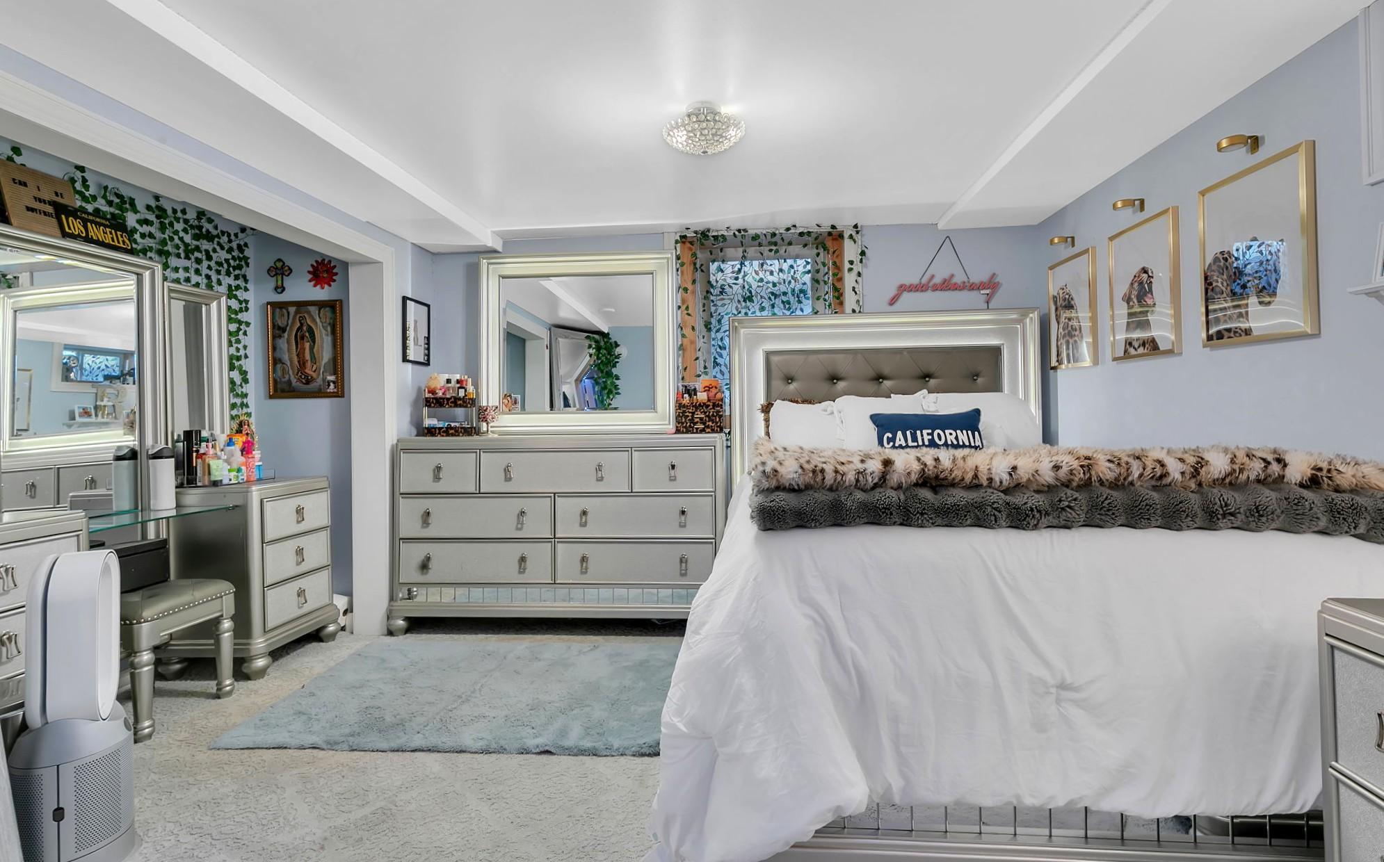 Lower bedroom