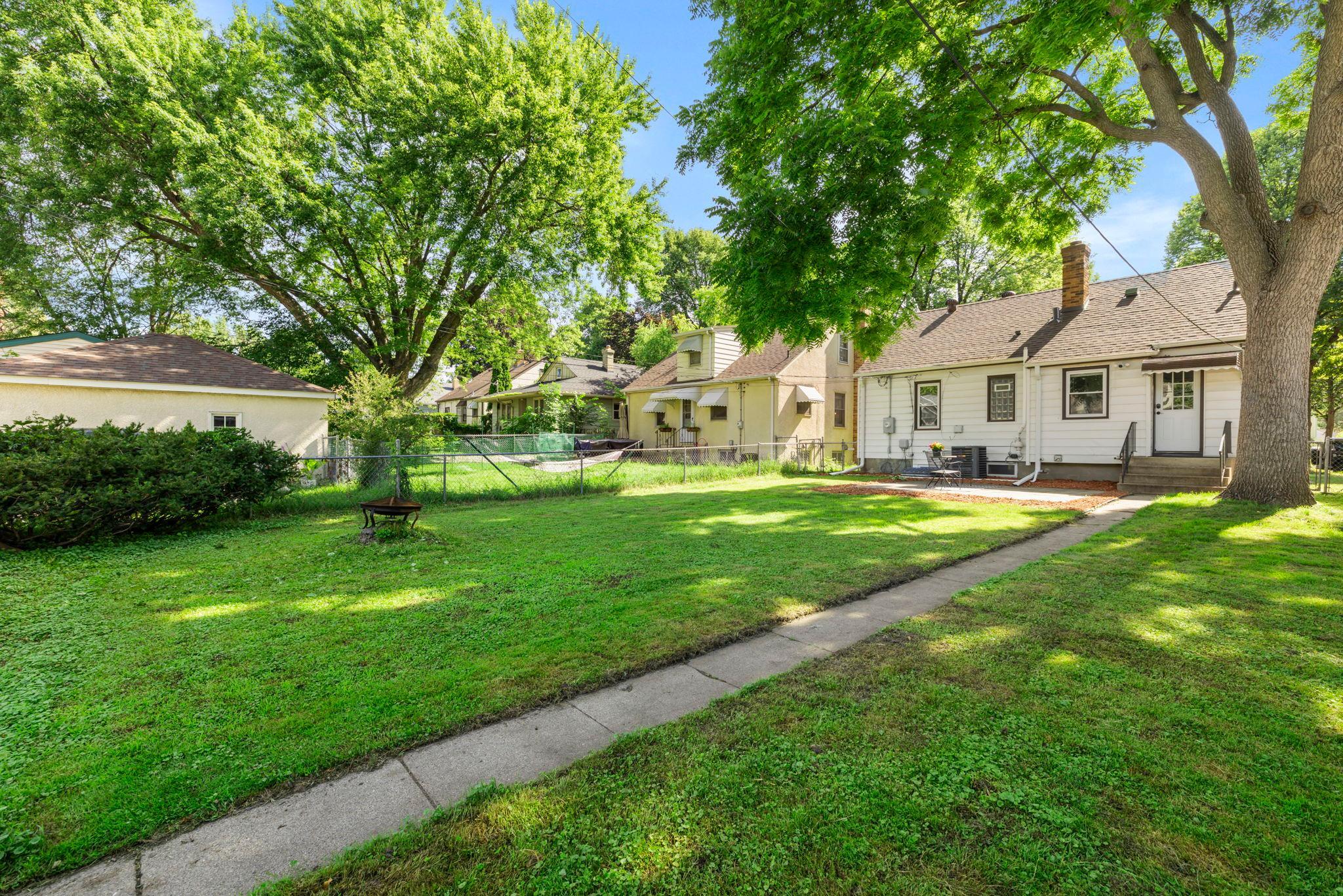 Gorgeous, large and fully fenced backyard and patio space!